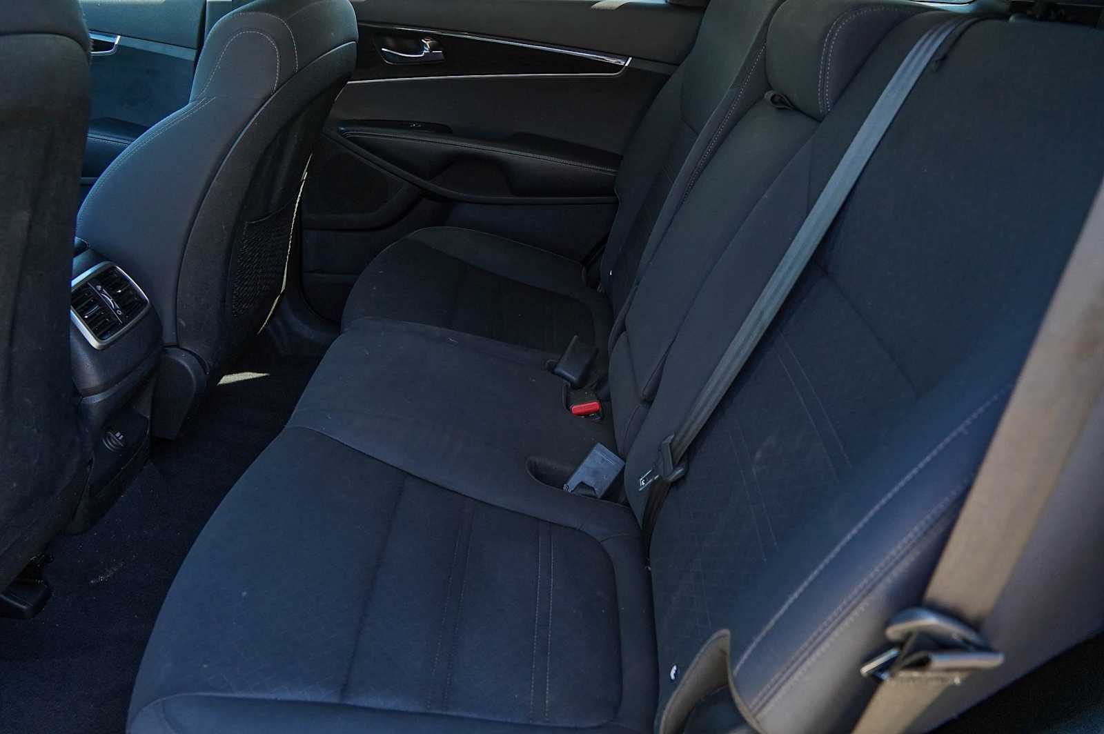 Thumbnail: 2019 Kia Sorento - 28