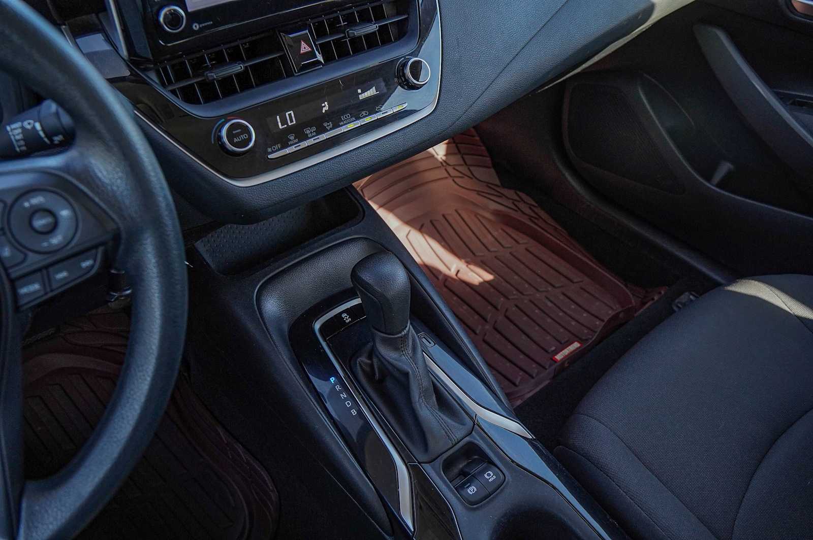 Thumbnail: 2021 Toyota Corolla - 18