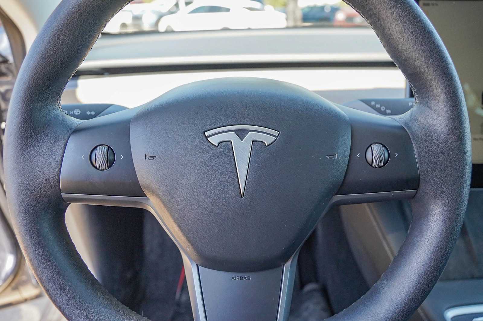 Thumbnail: 2023 Tesla Model 3 - 12