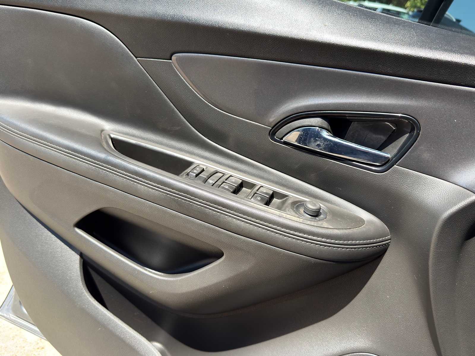 Thumbnail: 2020 Buick Encore - 20