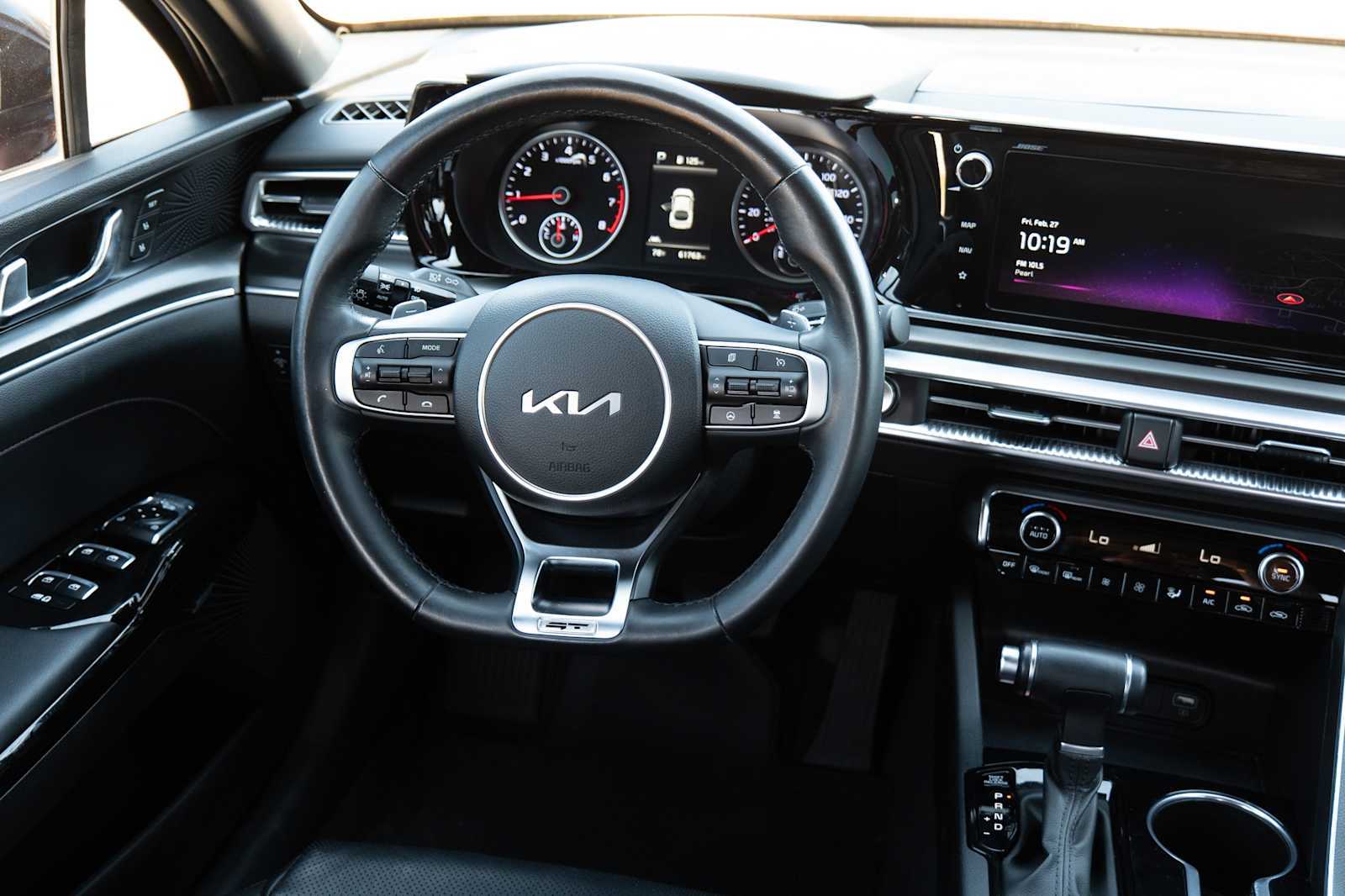 Thumbnail: 2023 Kia K5 - 27