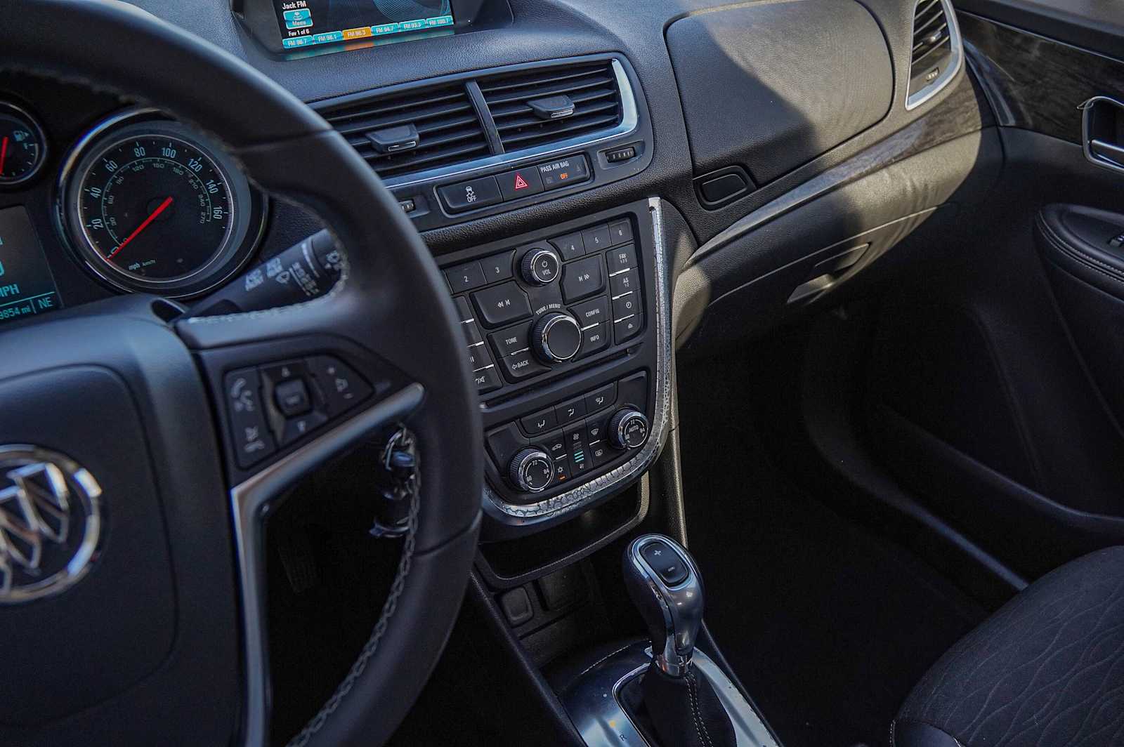 Thumbnail: 2015 Buick Encore - 18