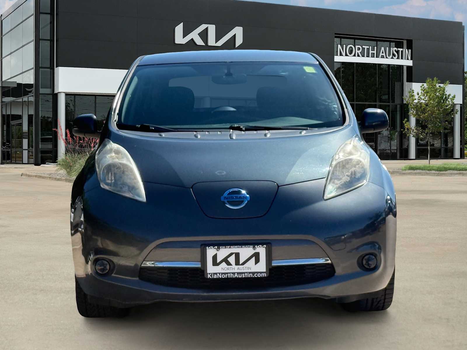 Thumbnail: 2013 Nissan Leaf - 4