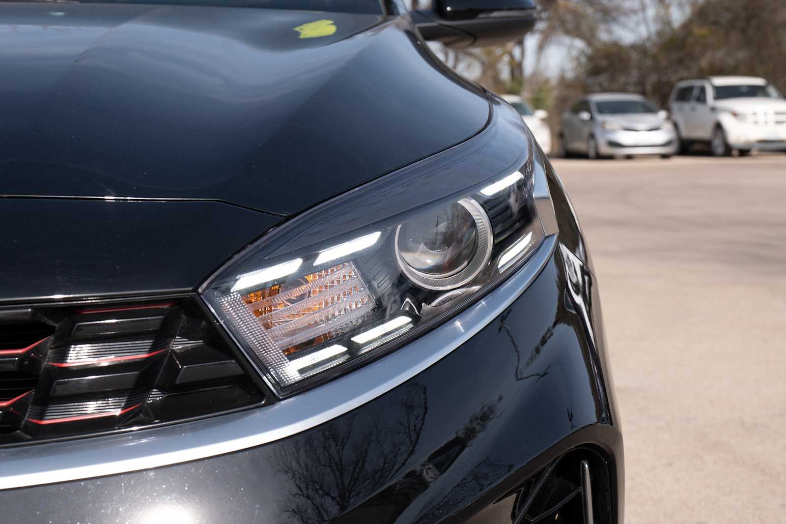 Thumbnail: 2024 Kia Forte - 3