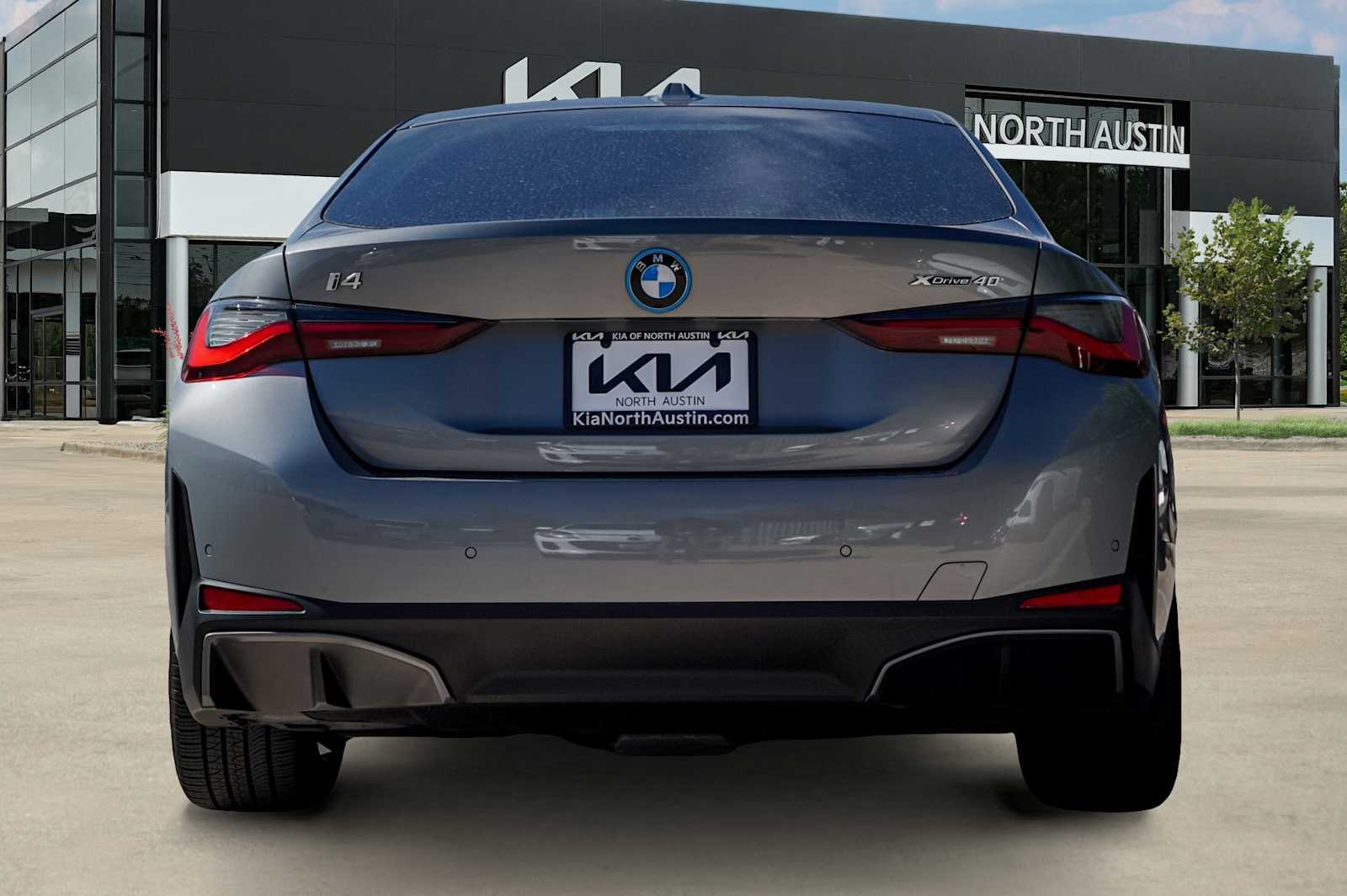 Thumbnail: 2025 BMW i4 - 6