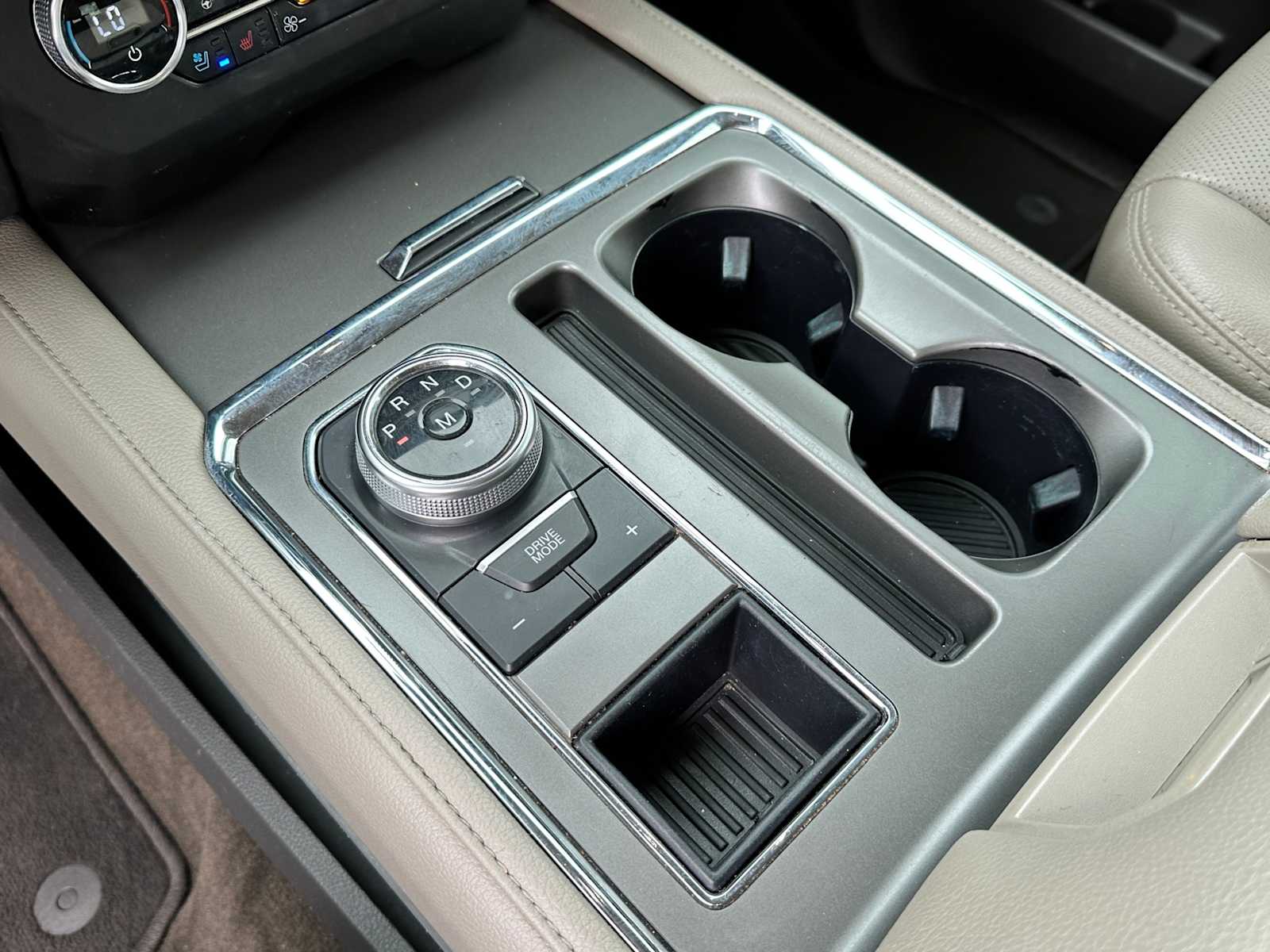 Thumbnail: 2020 Ford Expedition - 13