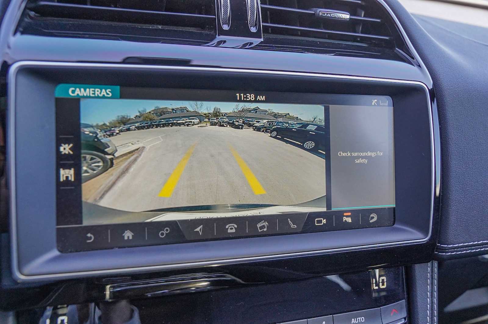 Thumbnail: 2020 Jaguar F-Pace - 16