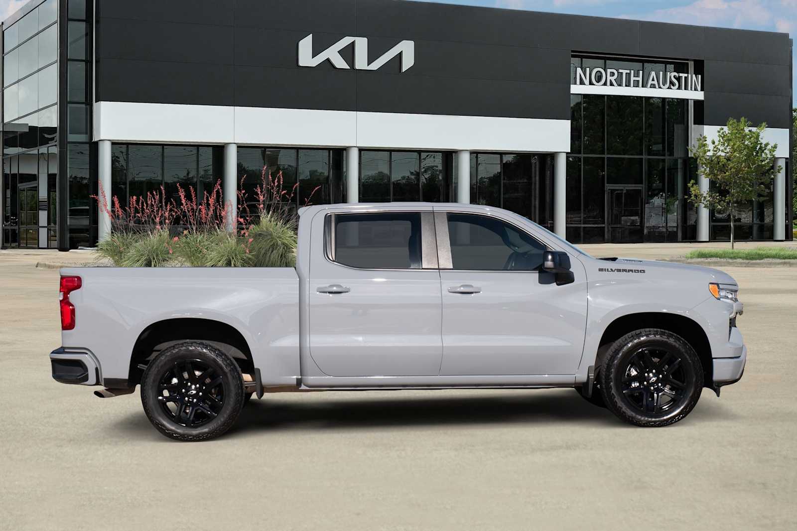 Thumbnail: 2025 Chevrolet Silverado 1500 - 7