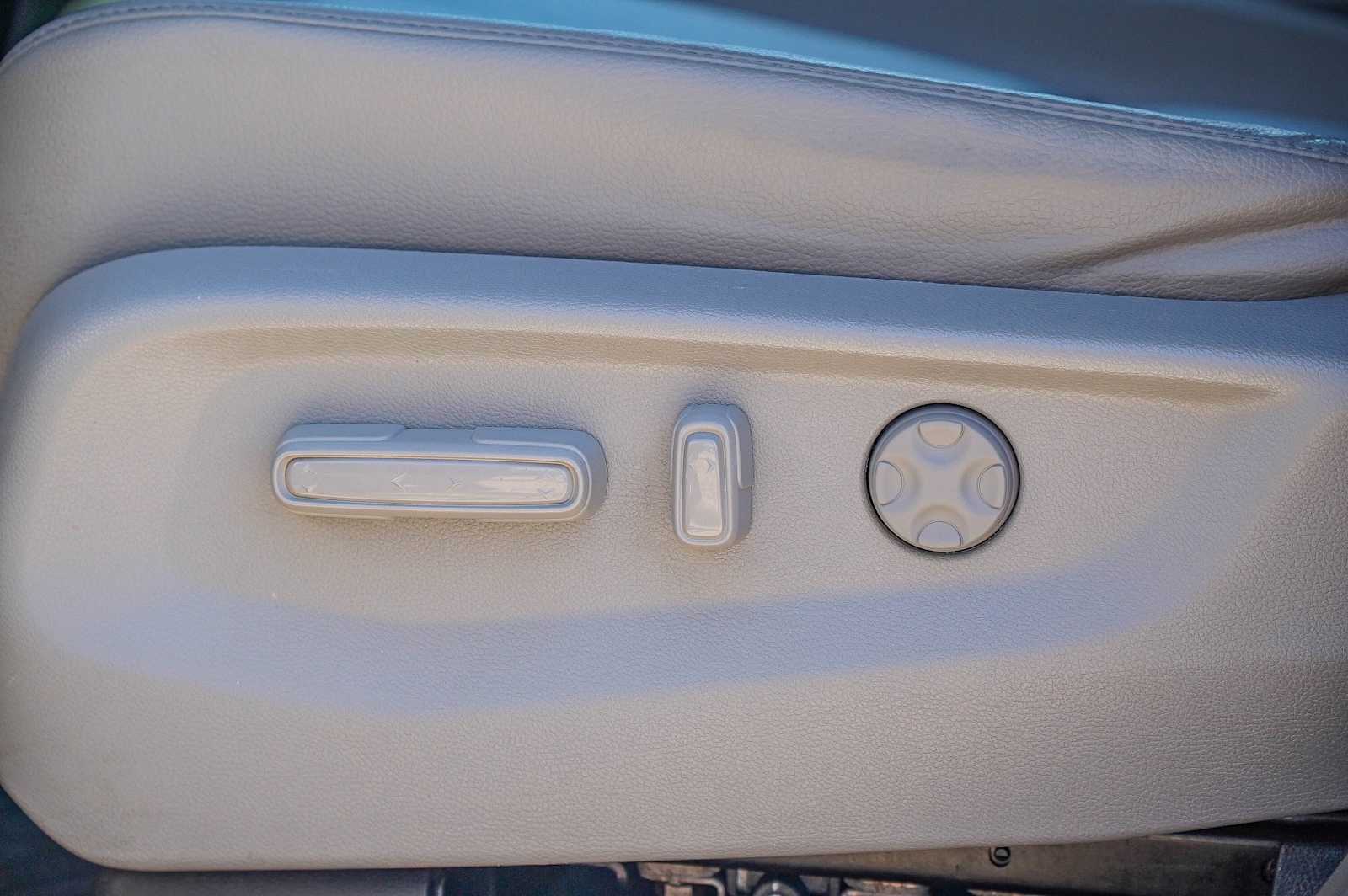 Thumbnail: 2018 Honda Odyssey - 25