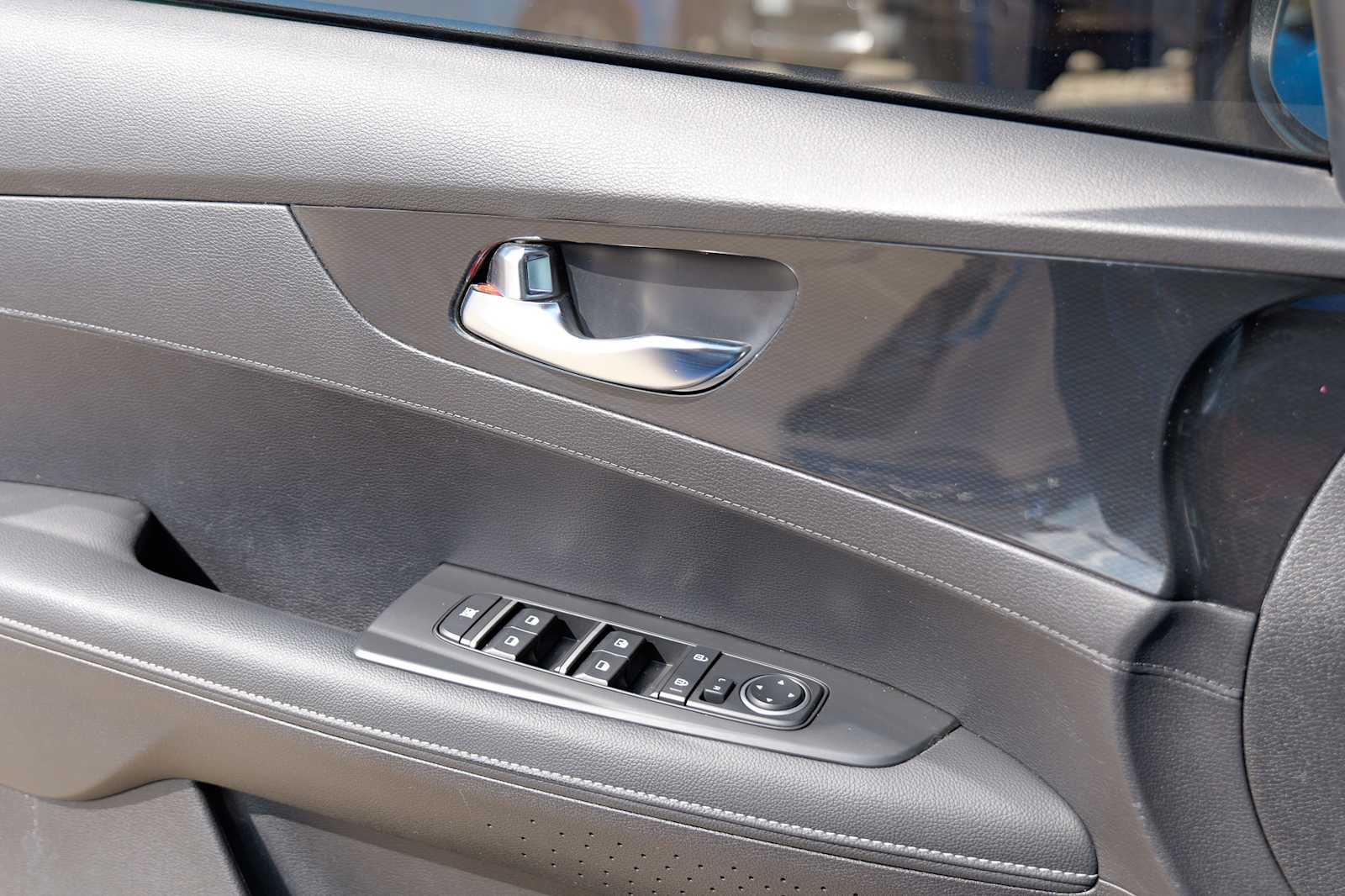 Thumbnail: 2024 Kia Forte - 21