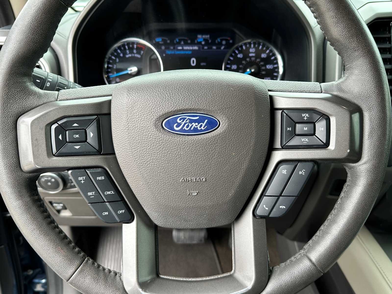 Thumbnail: 2020 Ford Expedition - 10