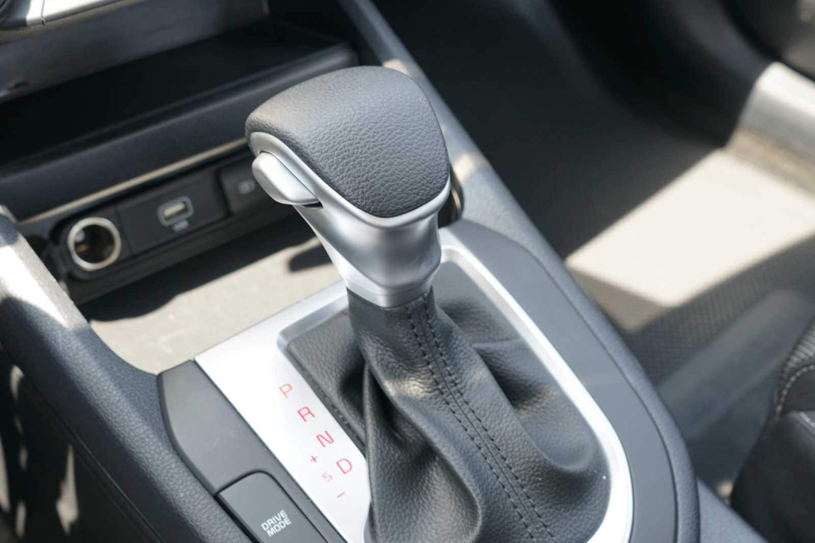 2024 Kia Forte LXS - Photo 13
