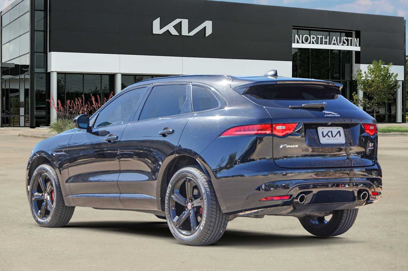 Thumbnail: 2020 Jaguar F-Pace - 5