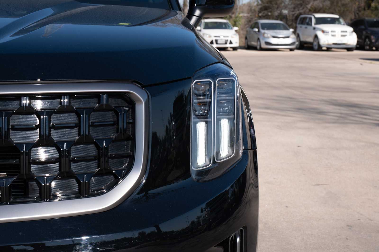 Thumbnail: 2023 Kia Telluride - 3