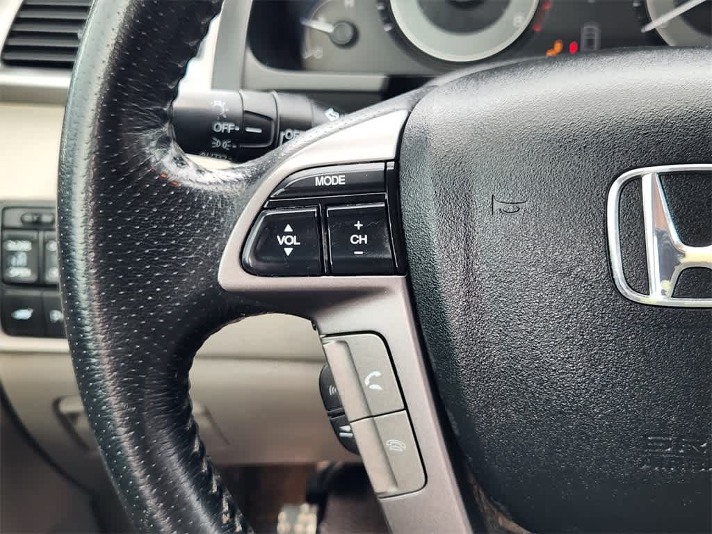 Thumbnail: 2013 Honda Odyssey - 28
