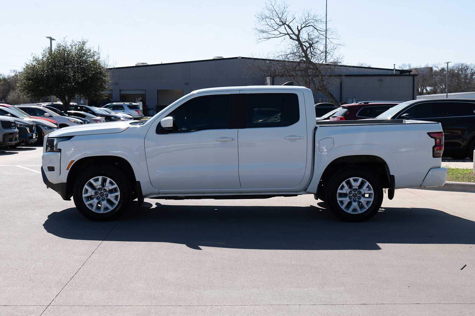 Thumbnail: 2022 Nissan Frontier - 3