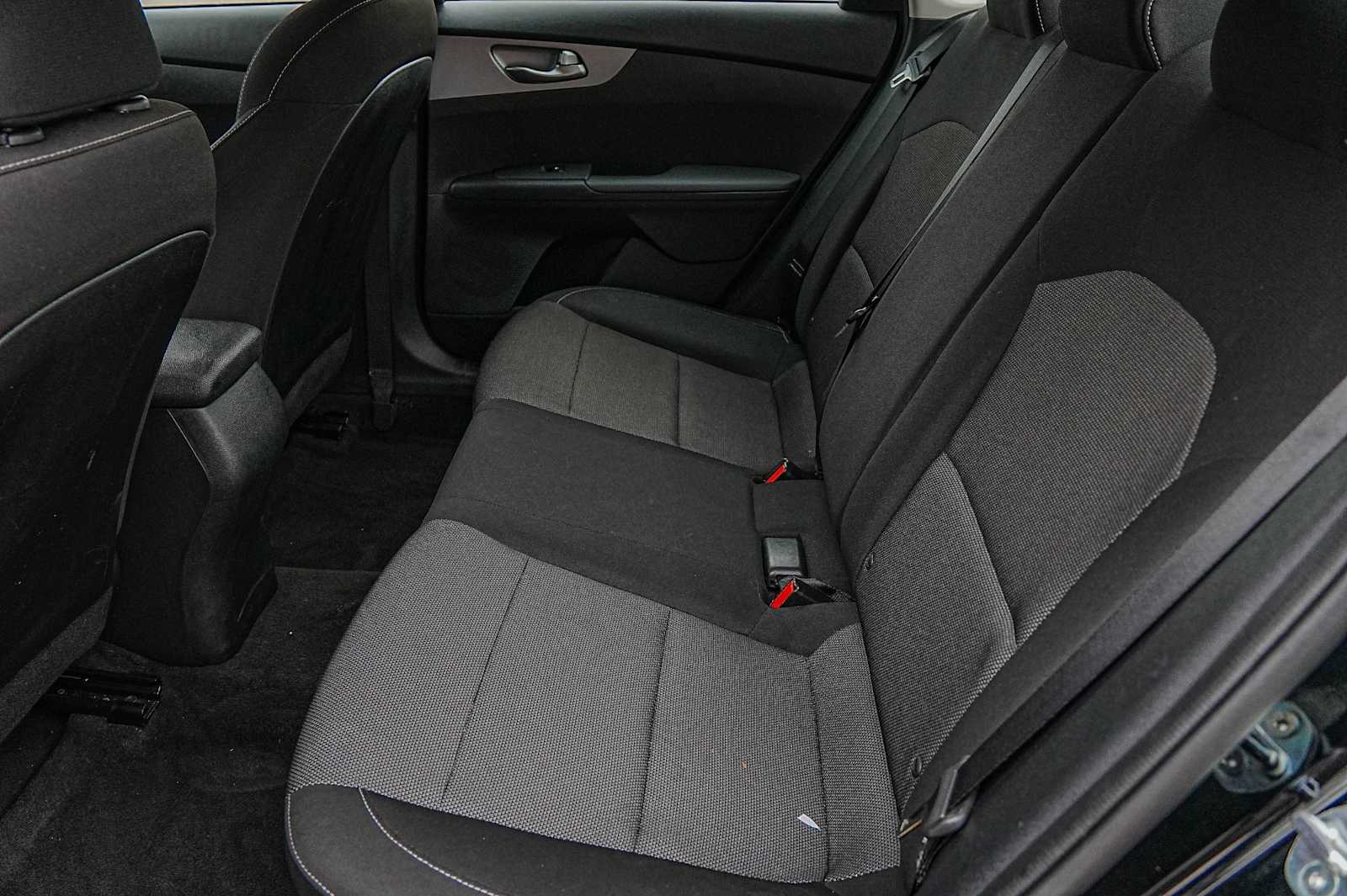 Thumbnail: 2024 Kia Forte - 28