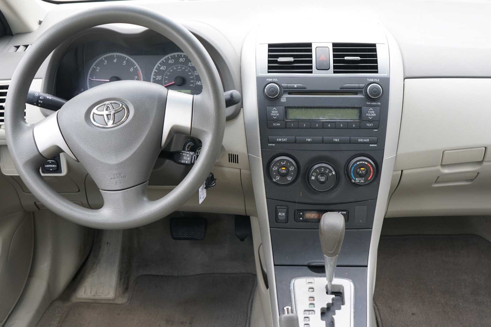 Thumbnail: 2010 Toyota Corolla - 22