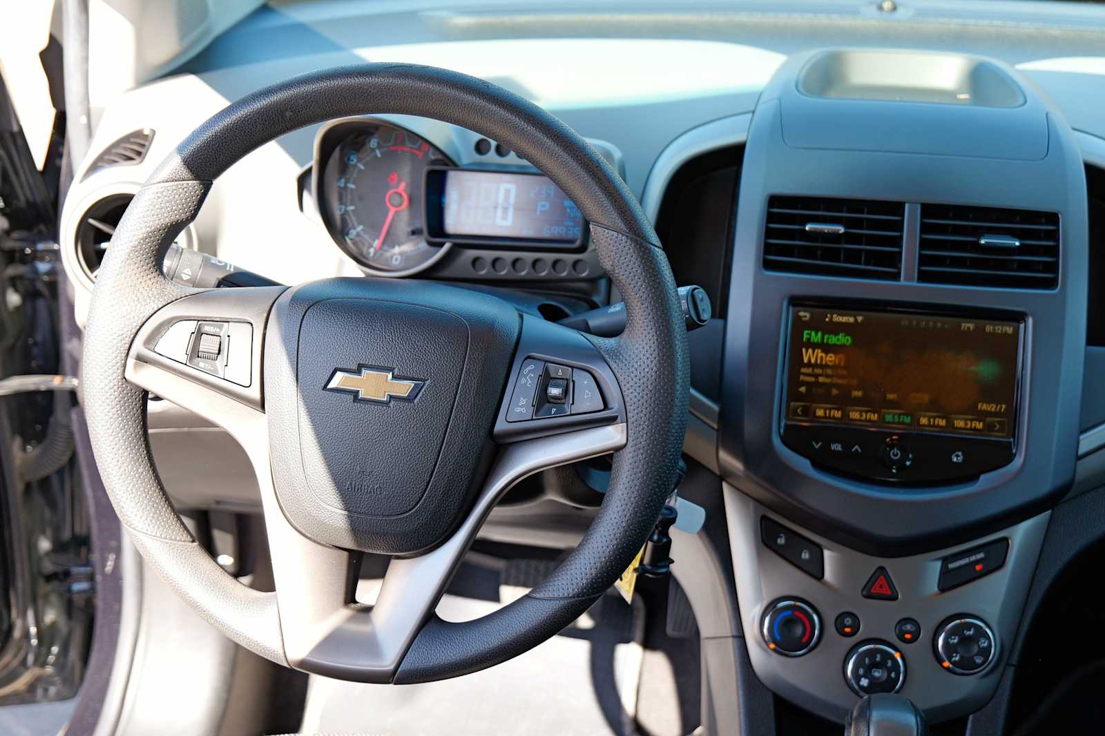 Thumbnail: 2013 Chevrolet Sonic - 26