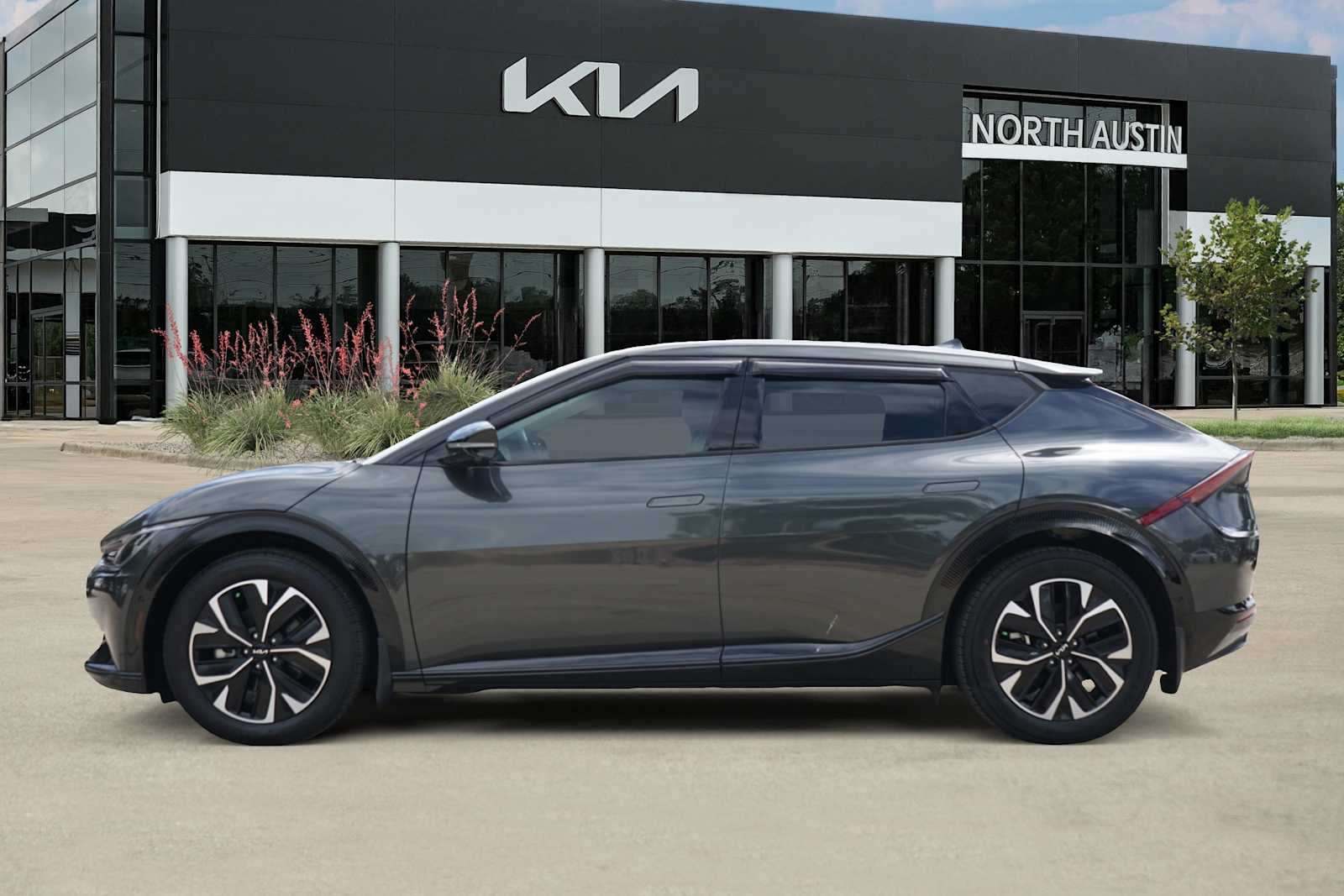Thumbnail: 2024 Kia EV6 - 2