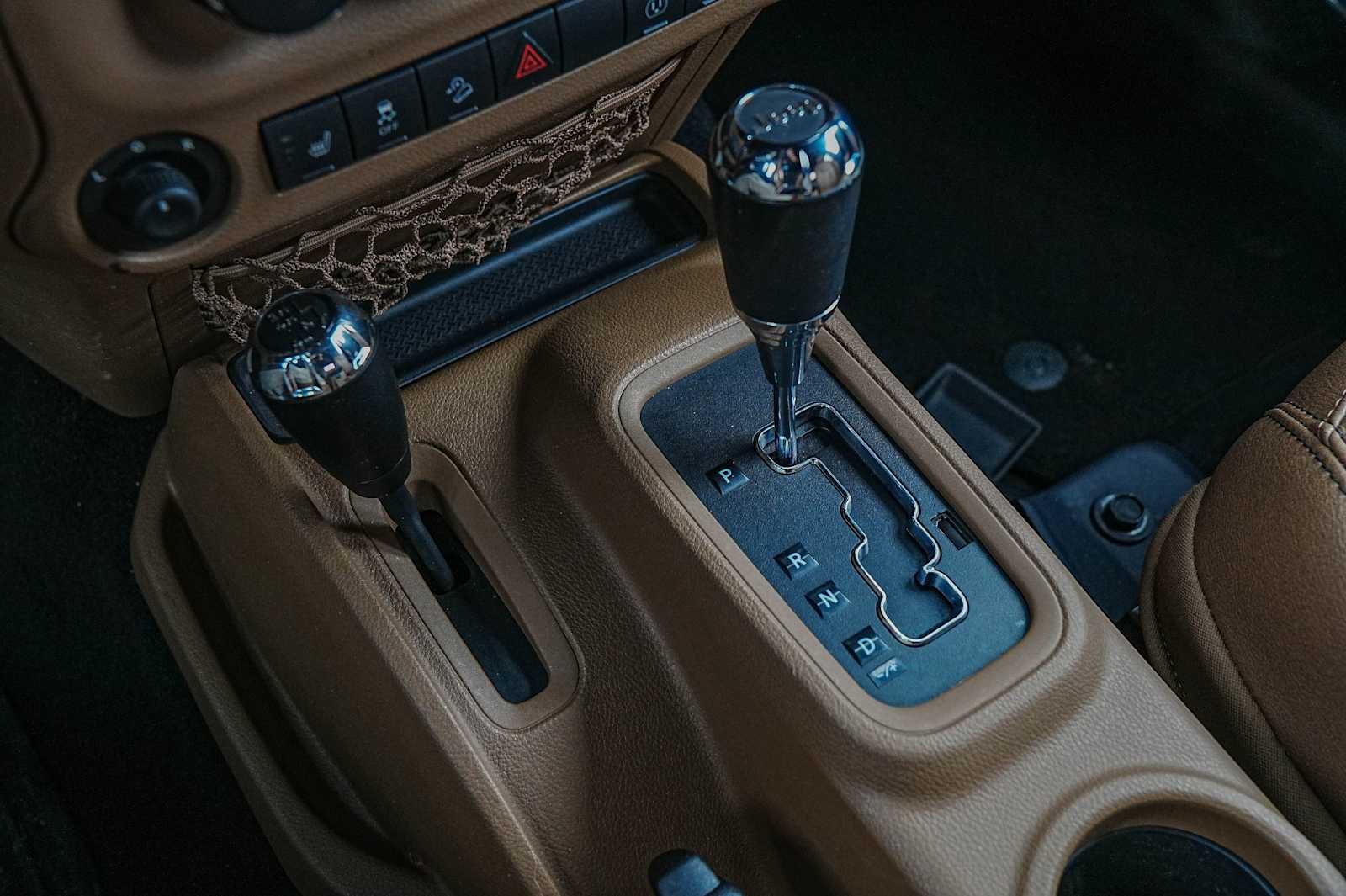 Thumbnail: 2015 Jeep Wrangler - 20