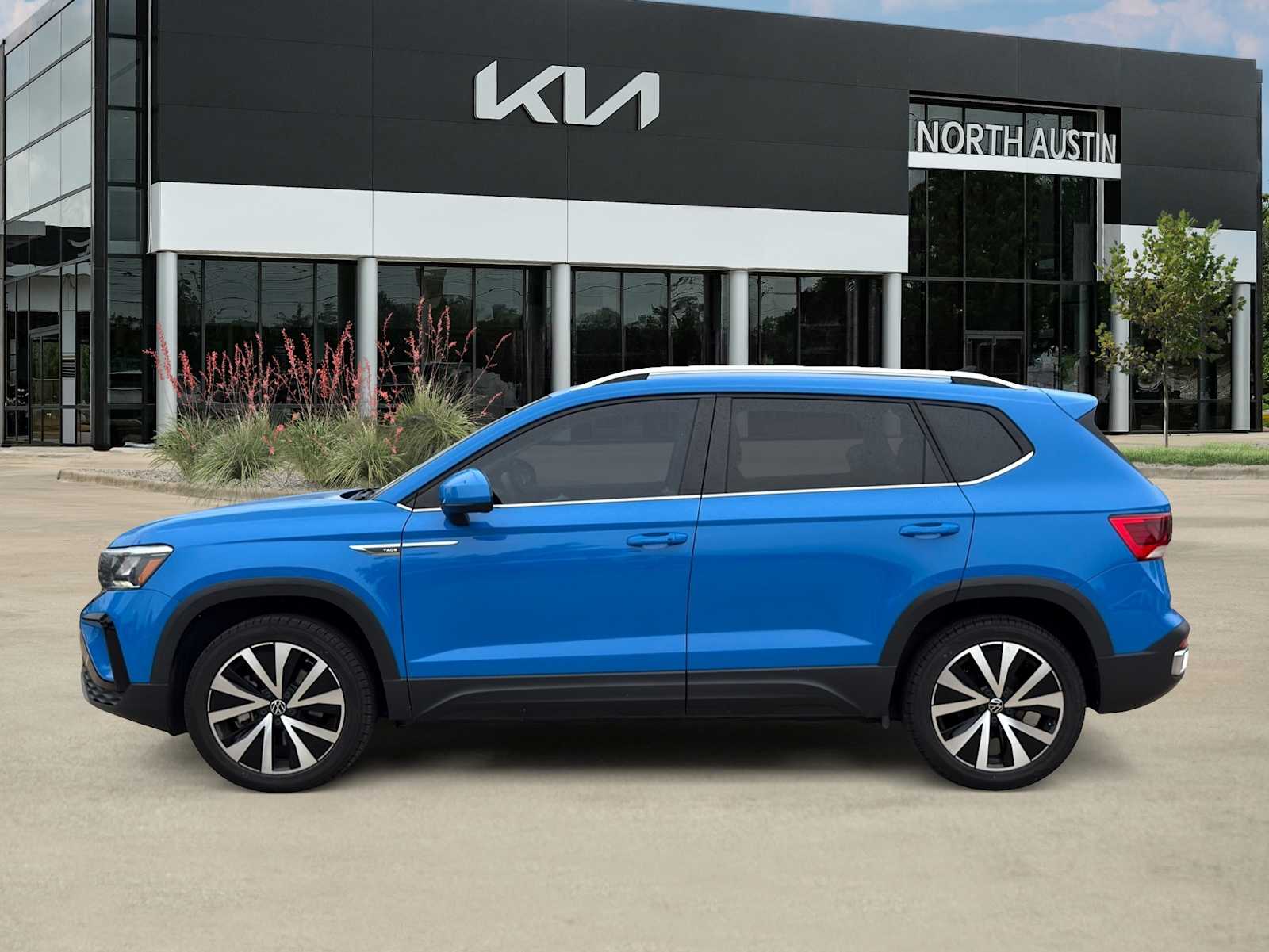 Thumbnail: 2022 Volkswagen Taos - 6