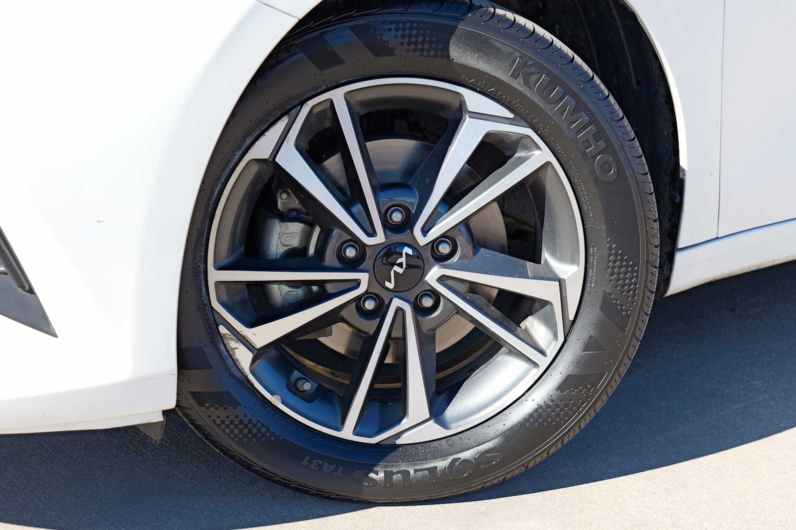 Thumbnail: 2024 Kia Forte - 2