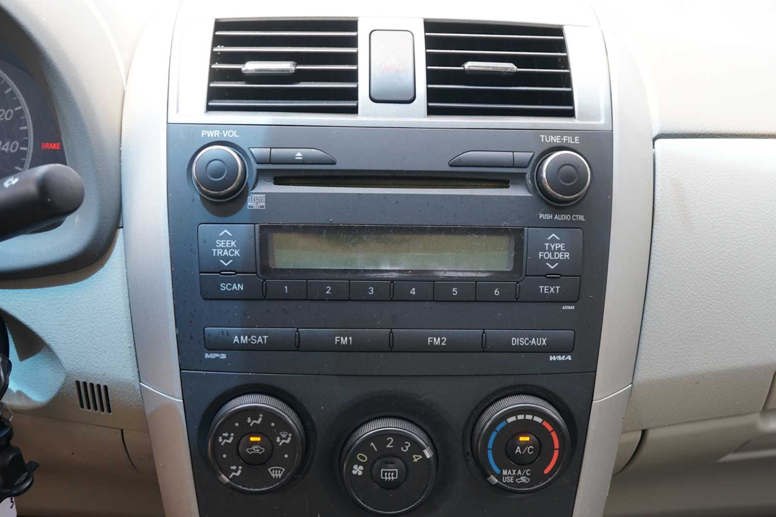 Thumbnail: 2010 Toyota Corolla - 11