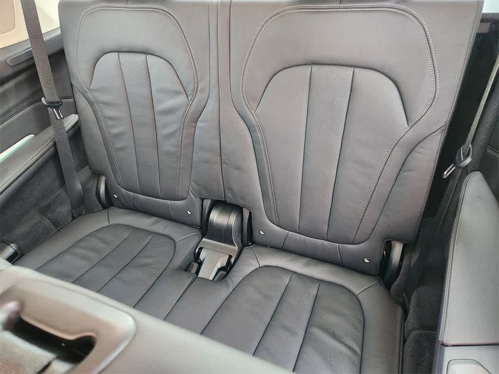 Thumbnail: 2020 BMW X7 - 32