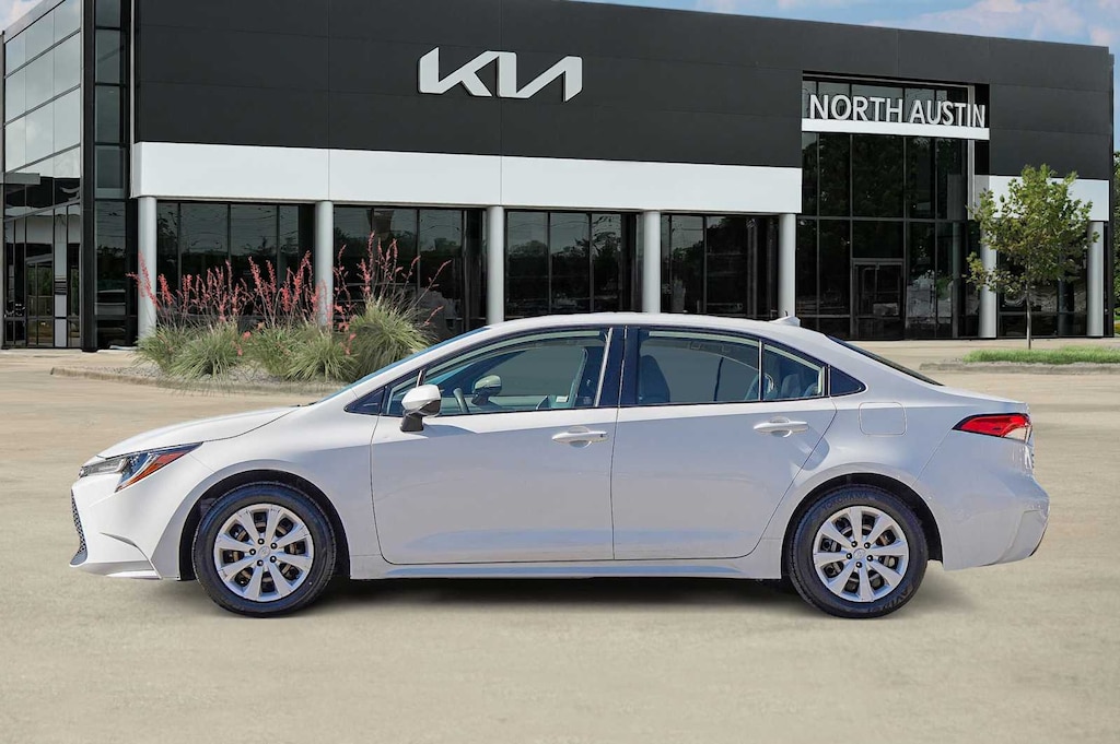 Used 2022 Toyota Corolla LE Sedan