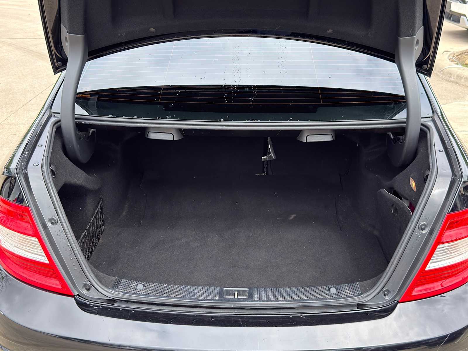 Thumbnail: 2011 Mercedes-Benz C-Class - 7