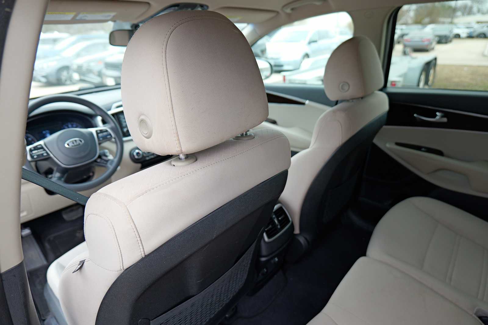 Thumbnail: 2019 Kia Sorento - 23