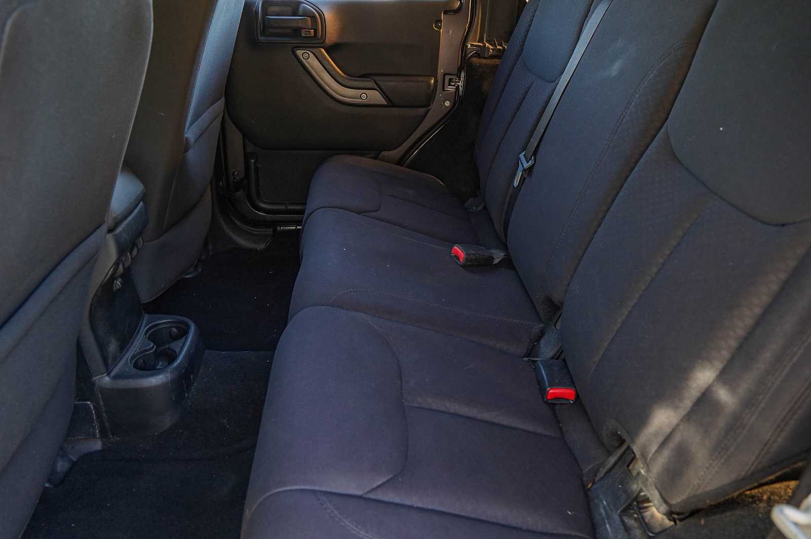 Thumbnail: 2014 Jeep Wrangler - 26