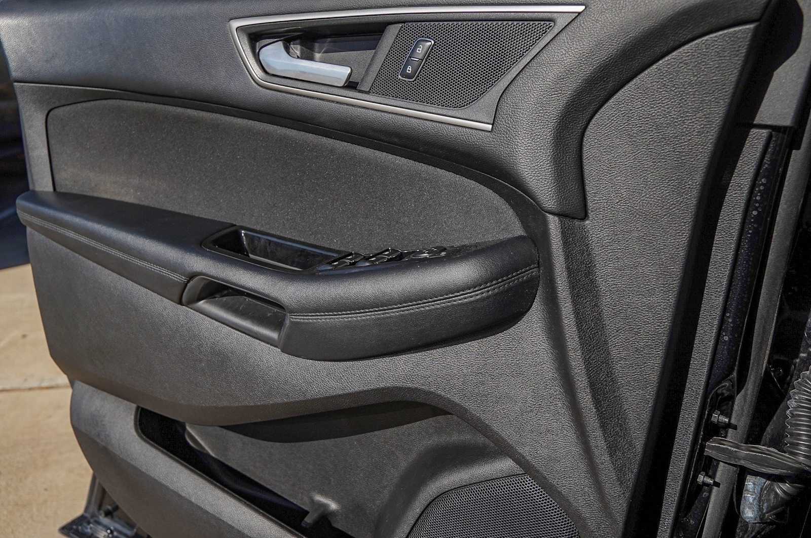 Thumbnail: 2017 Ford Edge - 22