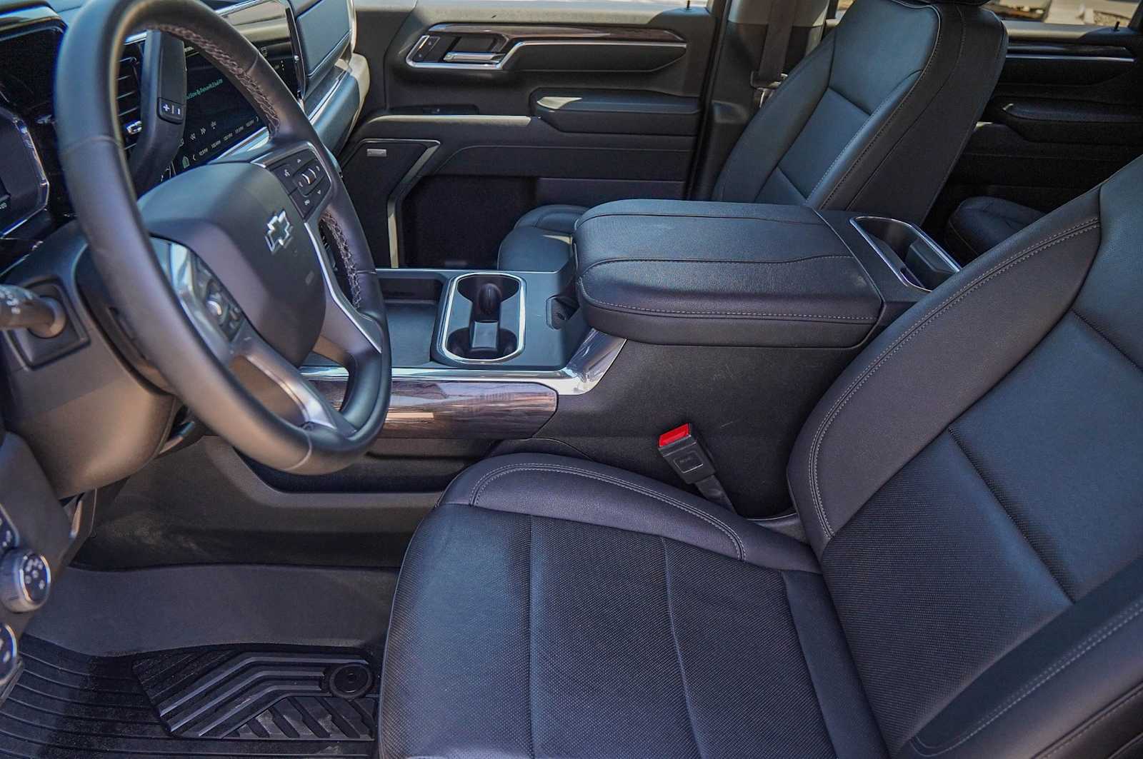 Thumbnail: 2024 Chevrolet Silverado 2500 - 10