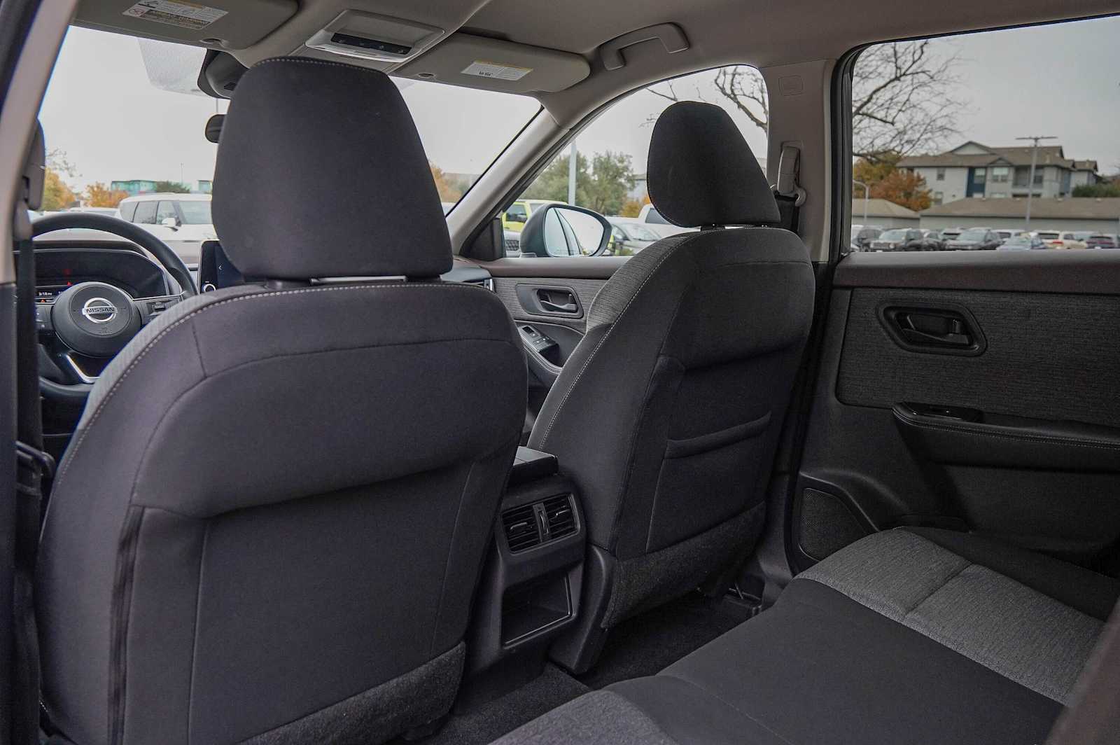 Thumbnail: 2021 Nissan Rogue - 28