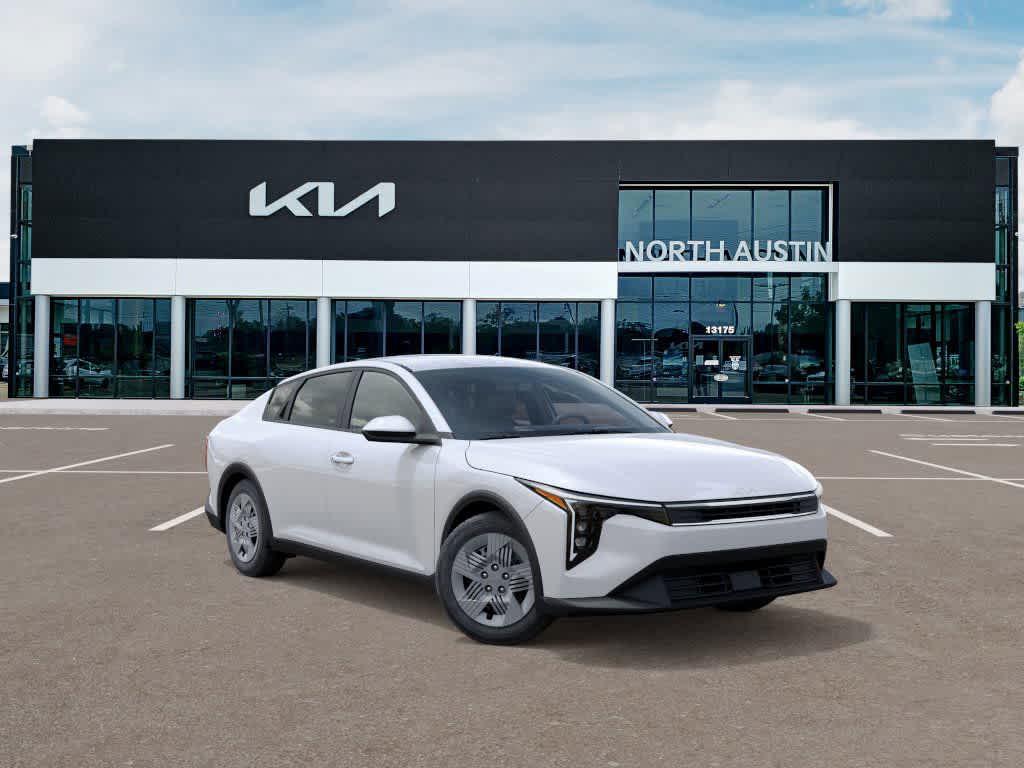 2025 Kia K4 LX 8