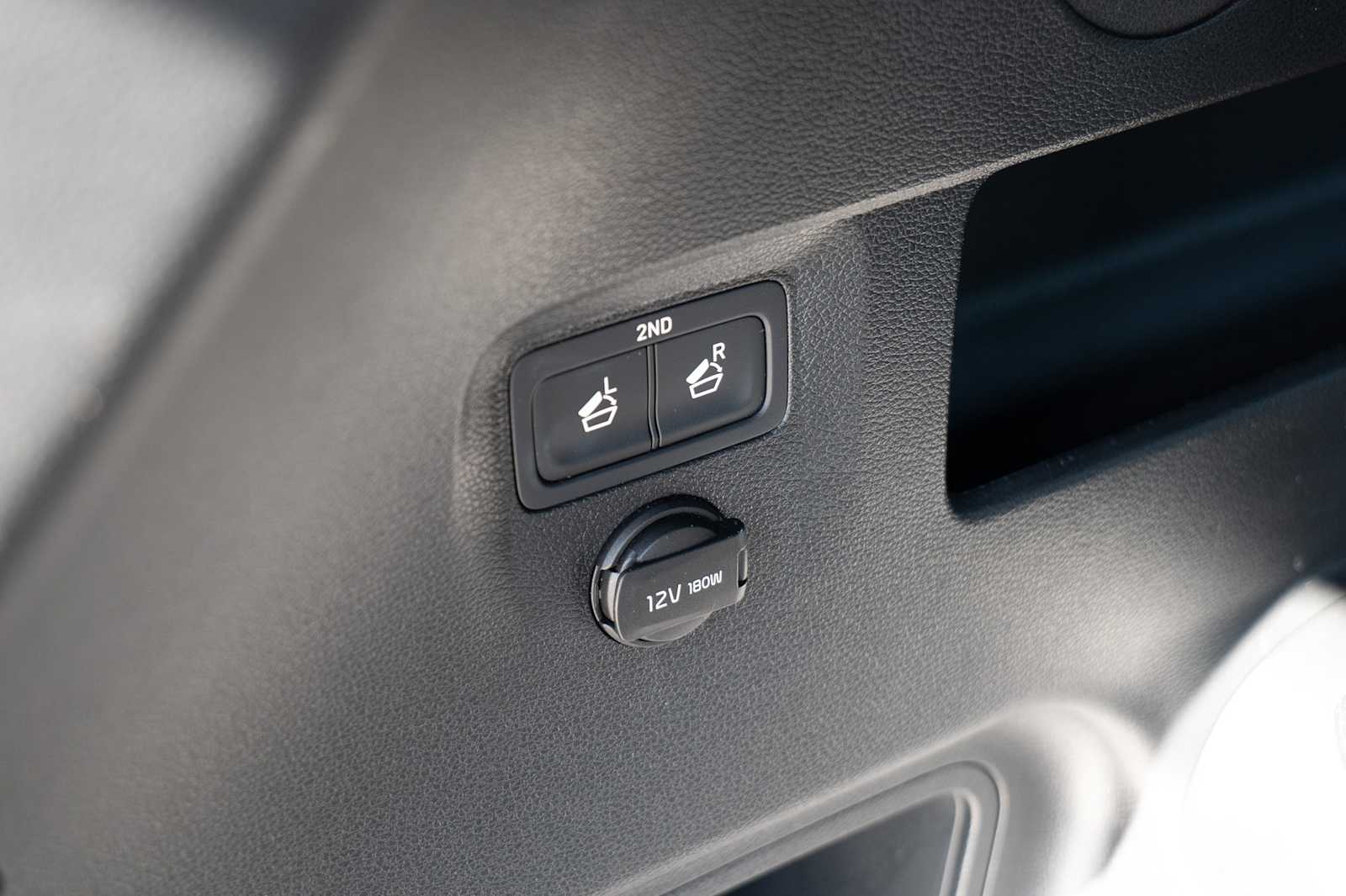 Thumbnail: 2023 Kia Telluride - 31