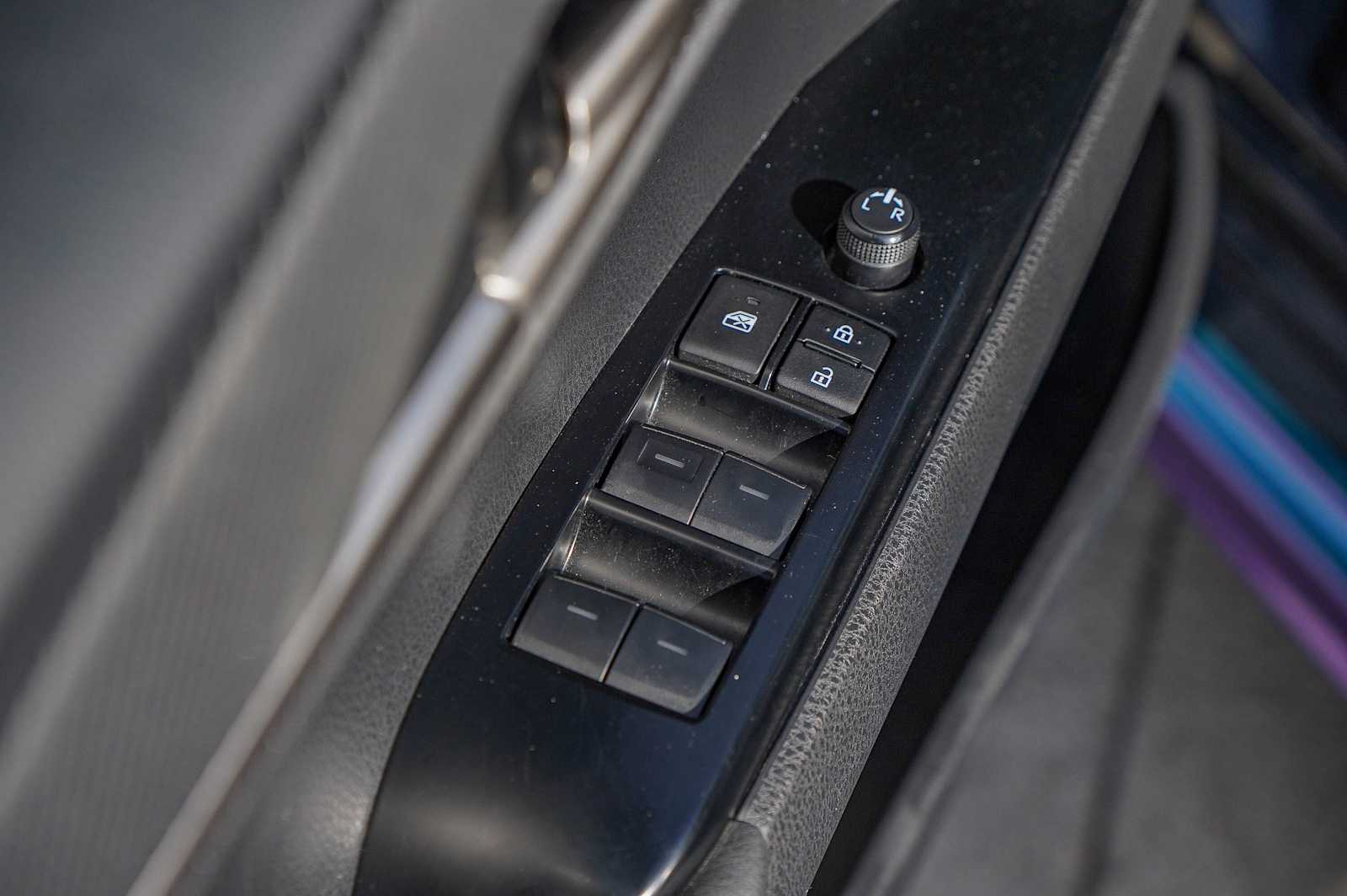 Thumbnail: 2025 Toyota Camry - 24