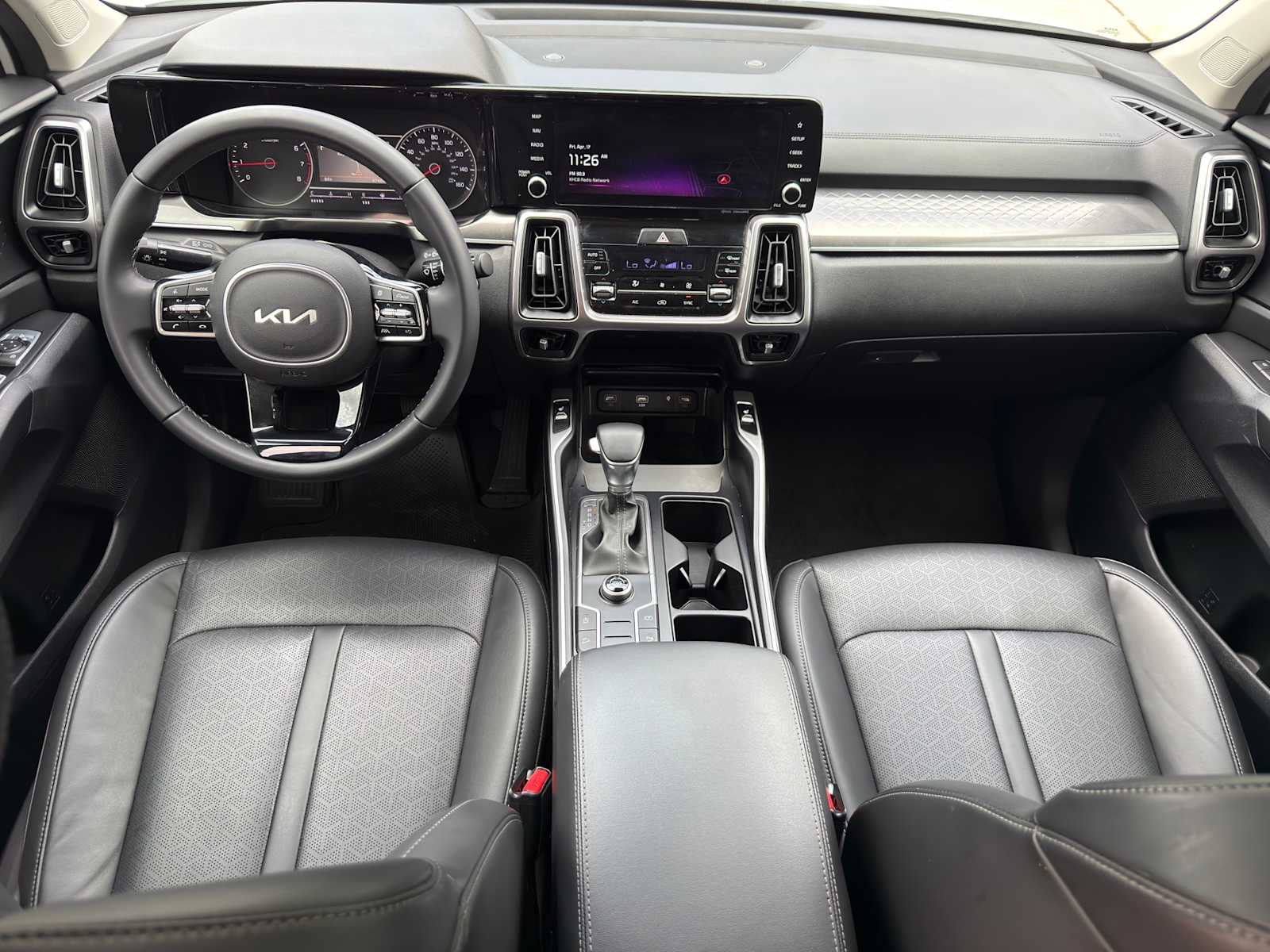 Thumbnail: 2023 Kia Sorento - 20