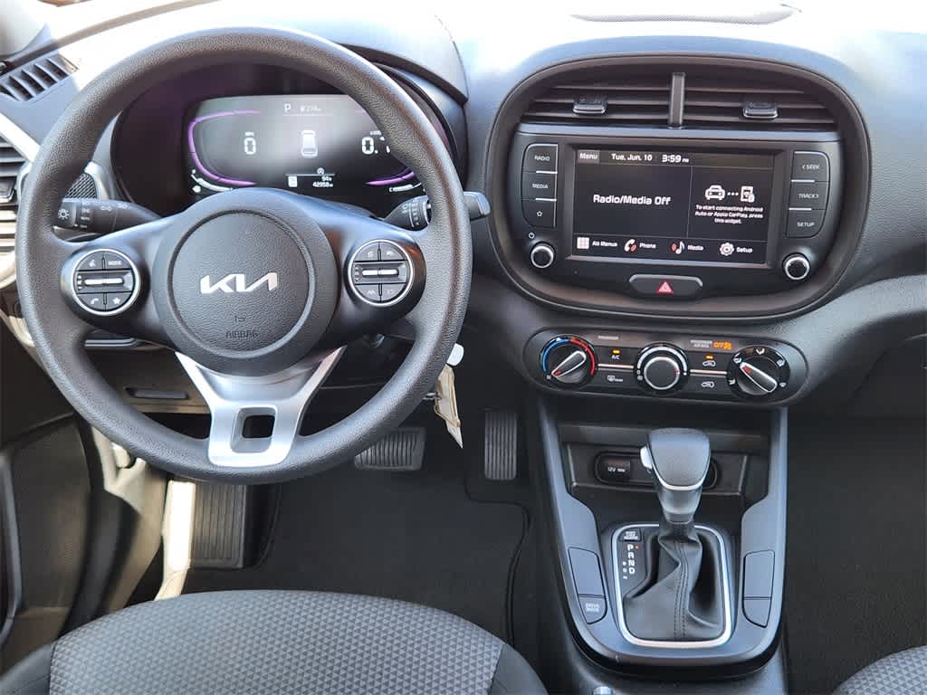 2023 Kia Soul LX 26