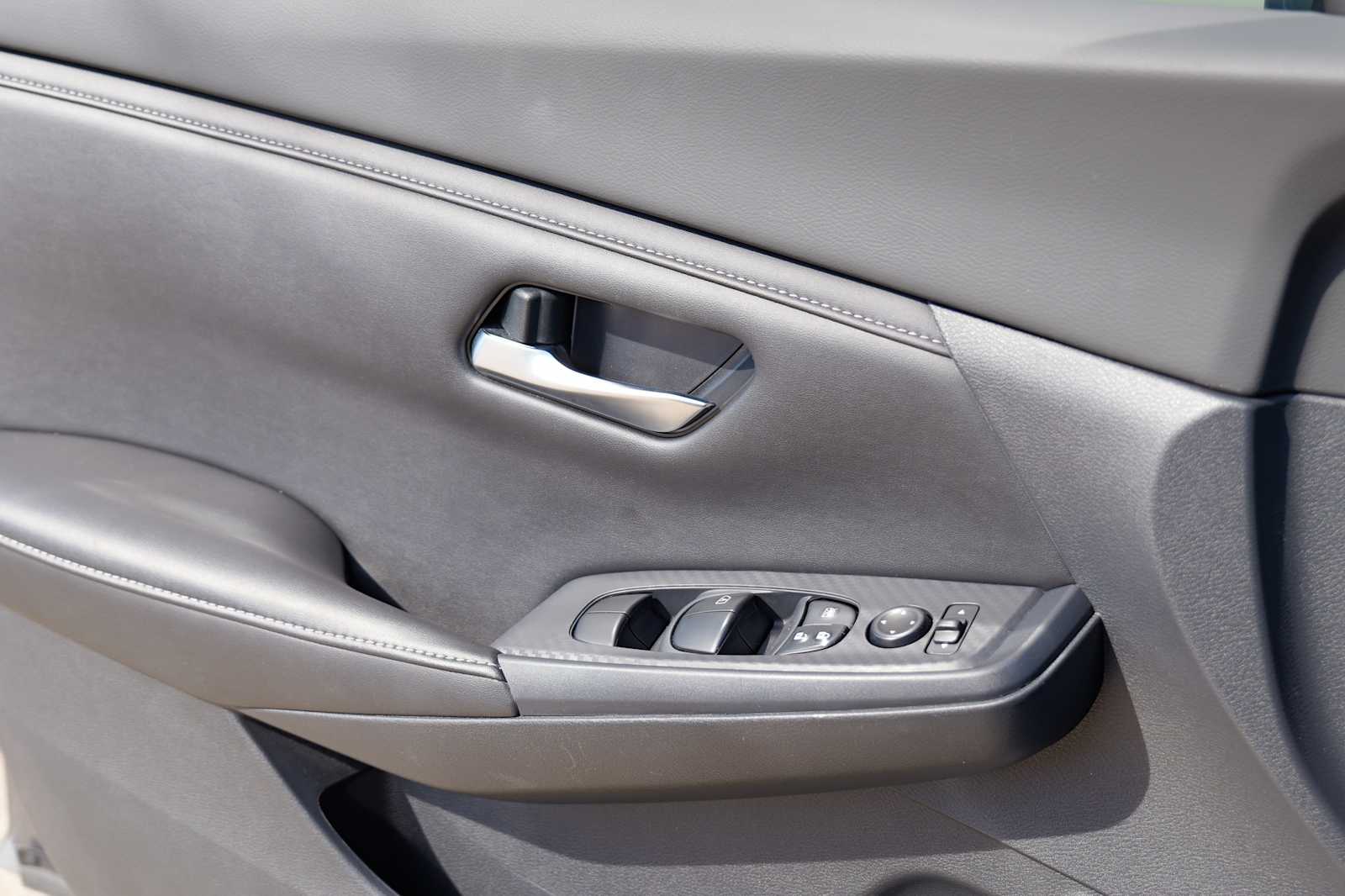 Thumbnail: 2022 Nissan Sentra - 22