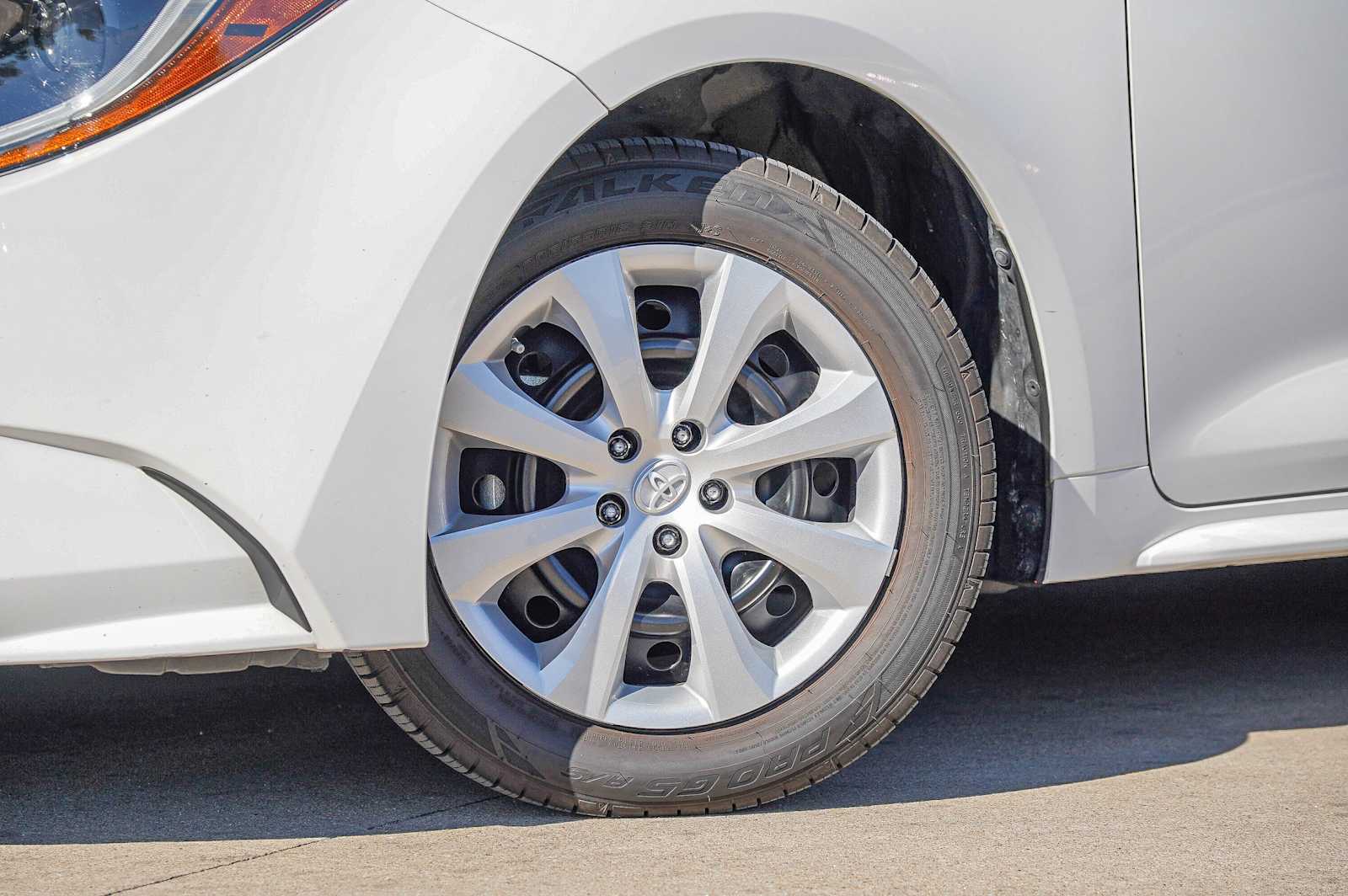 Thumbnail: 2022 Toyota Corolla - 2