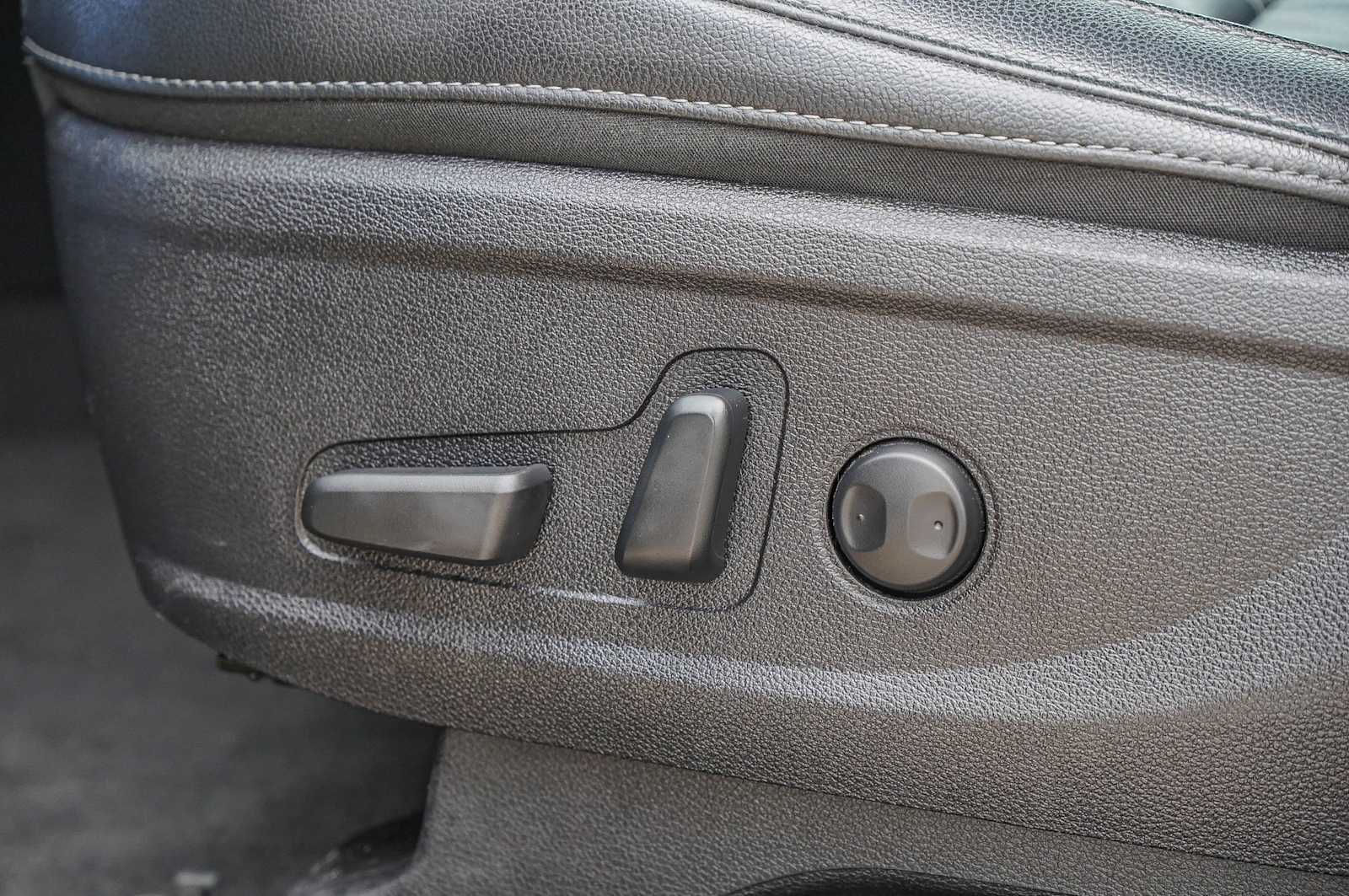 Thumbnail: 2024 Kia Telluride - 26