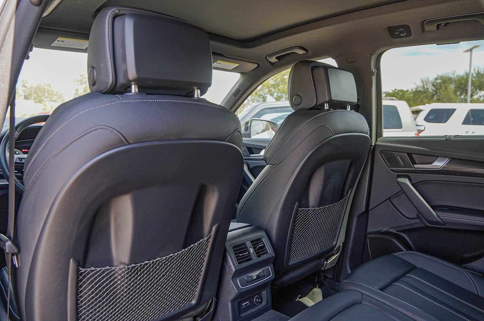 Thumbnail: 2023 Audi SQ5 - 29