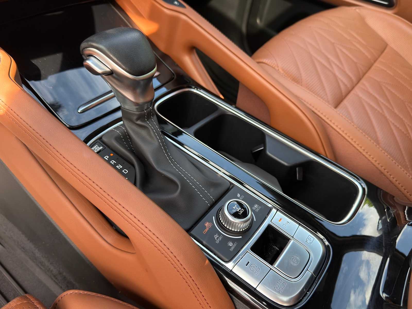 Thumbnail: 2024 Kia Telluride - 13