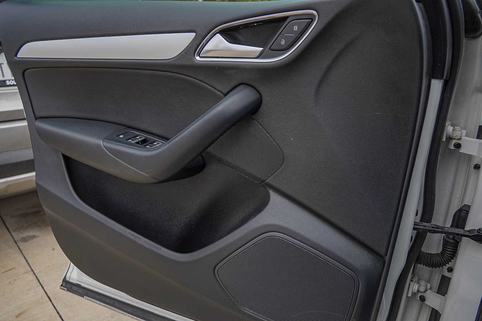 Thumbnail: 2018 Audi Q3 - 22