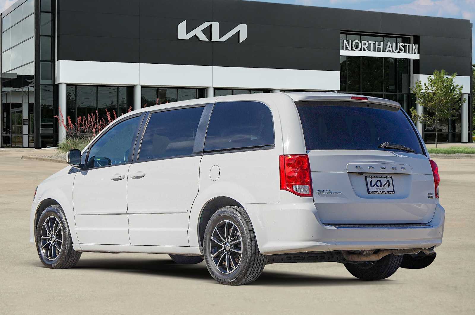 Thumbnail: 2017 Dodge Grand Caravan - 5