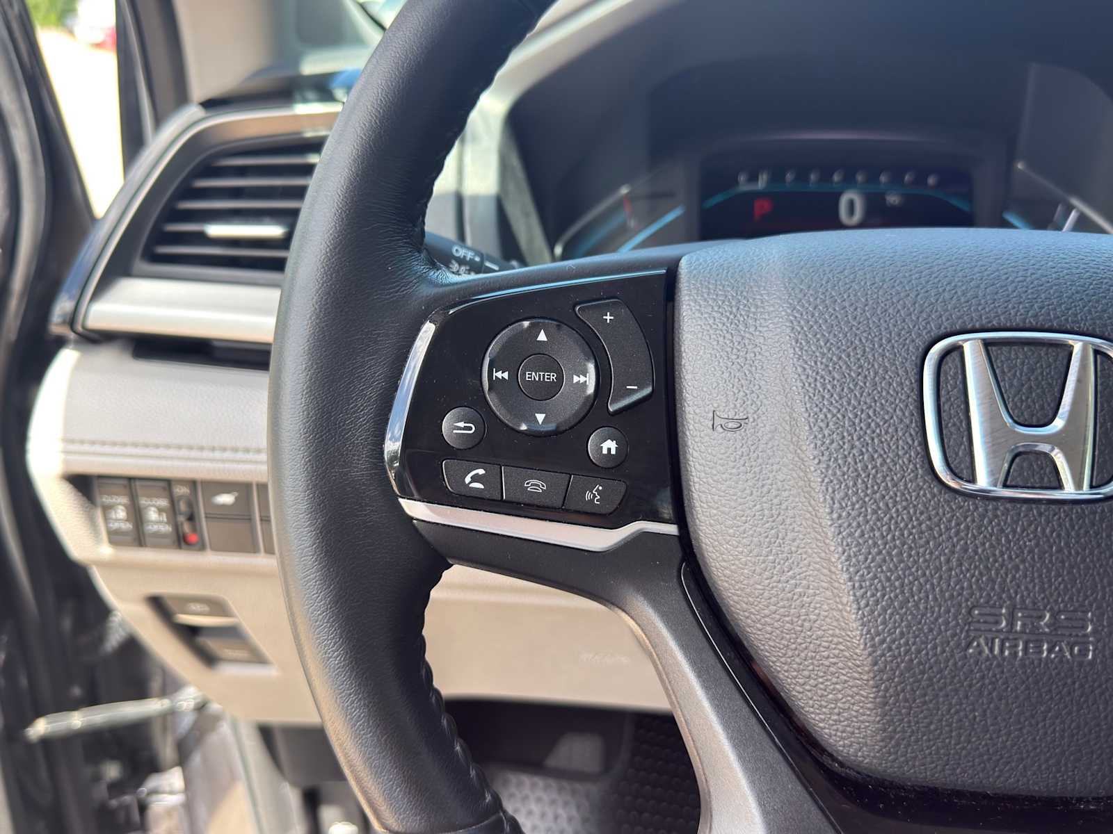 Thumbnail: 2023 Honda Odyssey - 17