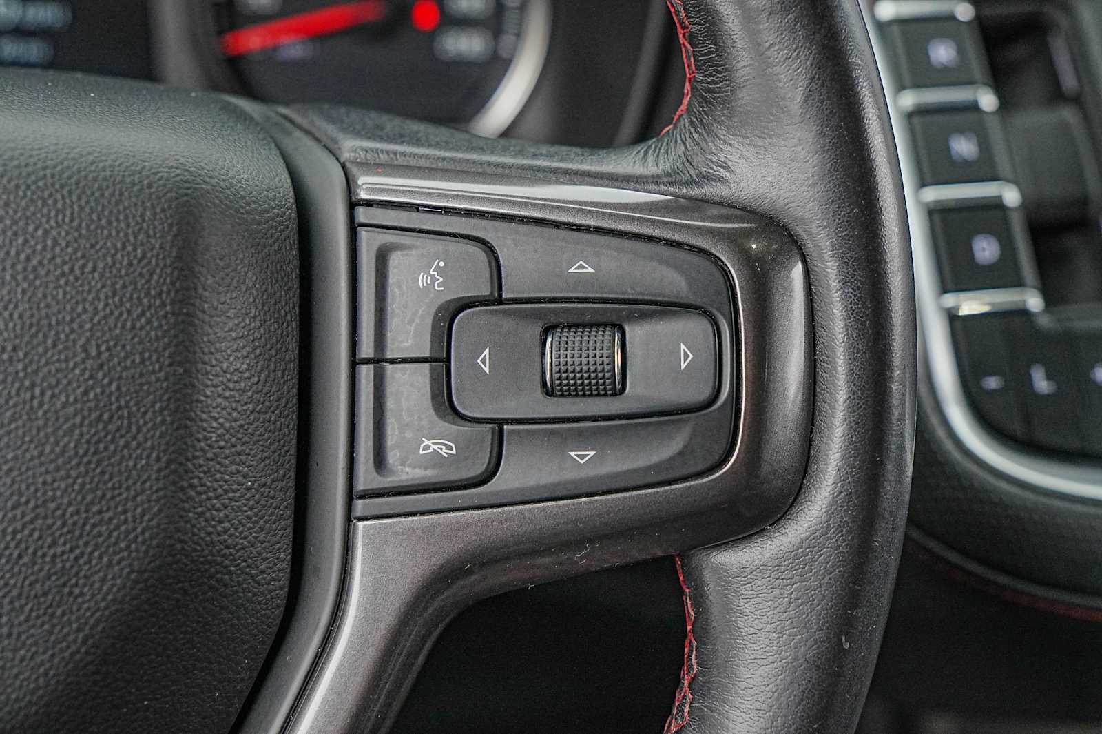 Thumbnail: 2021 Chevrolet Tahoe - 14